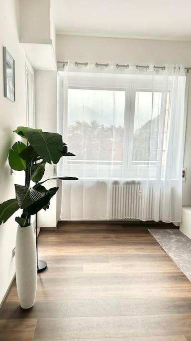 Luxury Apartment With View Como Luaran gambar